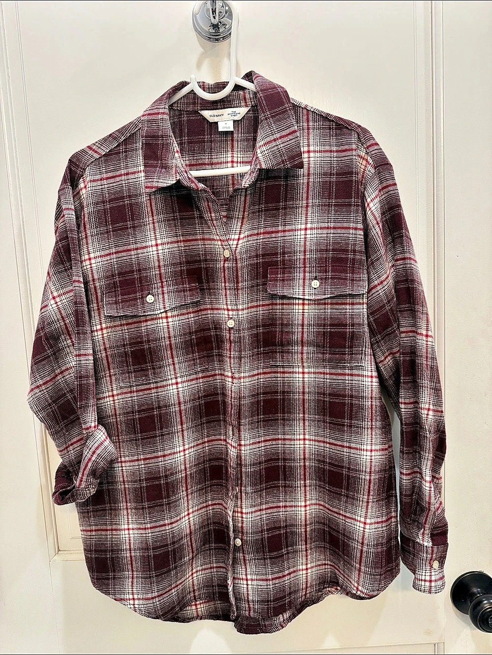Old Navy The Boyfriend Shirt Flannel Plaid Burgundy & White Medium